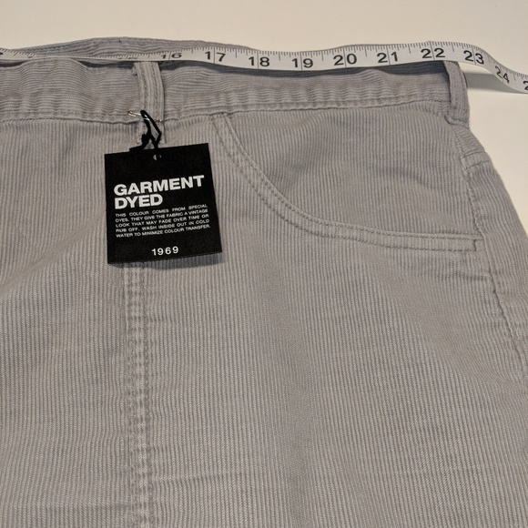 Gap 1969 Fog Grey Surf Short - Picture 5 of 7